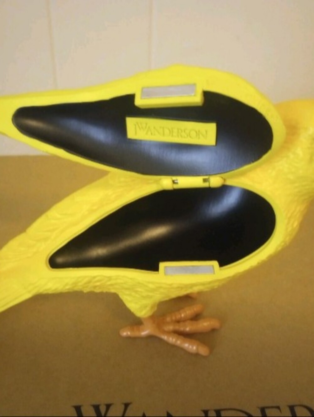 JW Anderson " Canary " Clutch Bag - Picture 3 of 6
